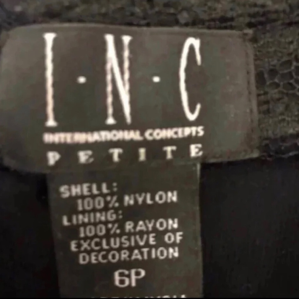 Black Beaded Corset top 6P
Black Lace, Scalloped bottom by INC. - Picture 6 of 10